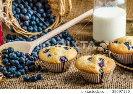 Blueberry muffins Blueberry muffins 39697159