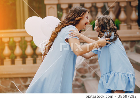 Mother with daughter Mother with daughter 39697282