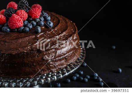 Chocolate cake 39697351