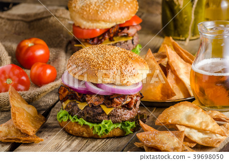 American rustic burger 39698050