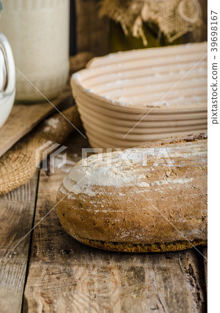 Sourdough bread with beer Sourdough bread with beer 39698167