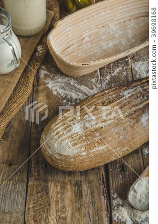 Sourdough bread with beer Sourdough bread with beer 39698168