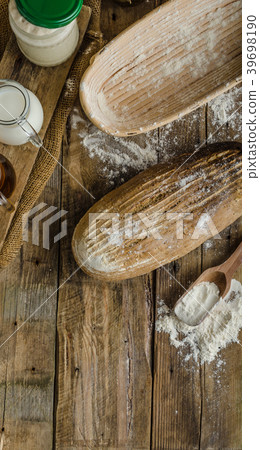 Sourdough bread with beer 39698190