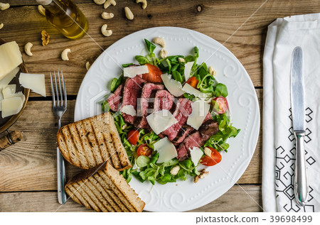 Rump steak with spicy herb butter Rump steak with spicy herb butter 39698499