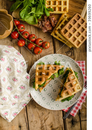 Waffles sandwich Waffles sandwich 39699260