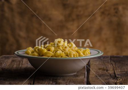 Delicious homemade tortellini 39699407
