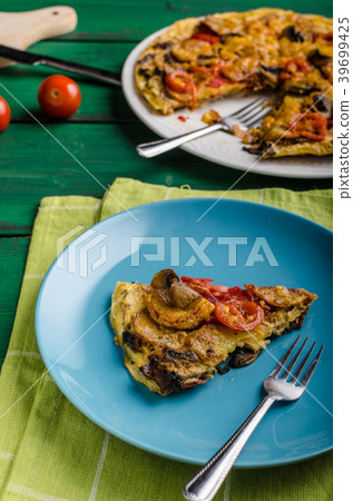 Potato frittata with chorizo Potato frittata with chorizo 39699425