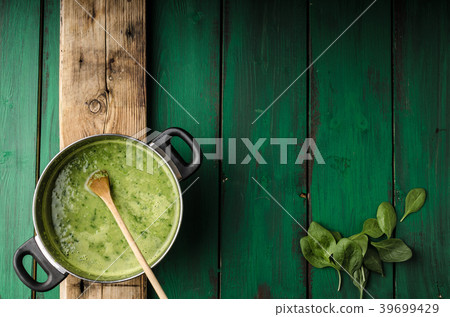 Soup of young peas Soup of young peas 39699429