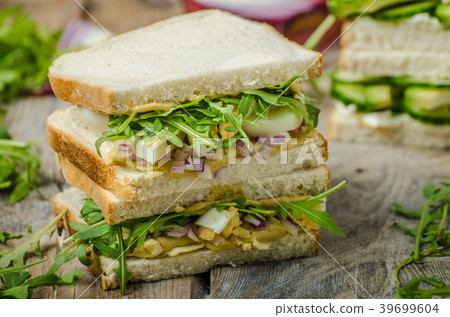 Healthy vegetarian sandwich 39699604