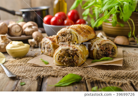 Sausage Roll delicious recepy 39699726