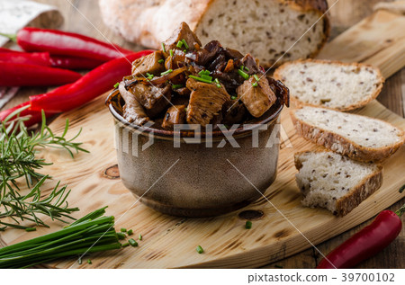 Teriyaki chicken with bread 39700102