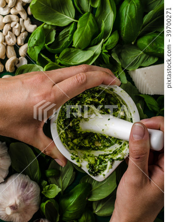 Basil pesto make 39700271