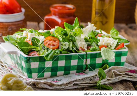 Fresh spring salad Fresh spring salad 39700283