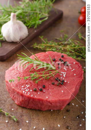 Beef meat raw 39700383