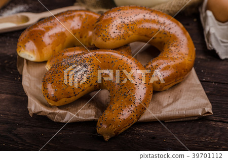 Poppy seeds roll pastry 39701112