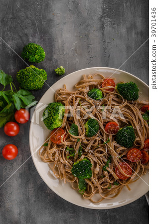 Broccoli pasta delish simple Broccoli pasta delish simple 39701436