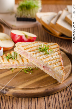 Panini cheese ham toast, fresh apple sandwitch Panini cheese ham toast, fresh apple sandwitch 39701795