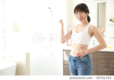 Slim lady Slim lady 39702348