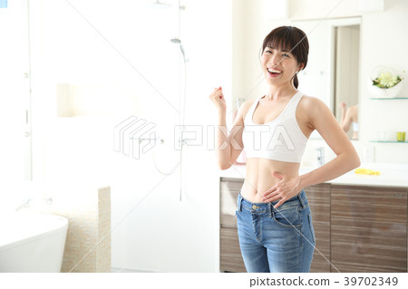 苗條的女士 苗條的女士 39702349