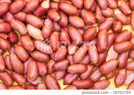 Top view of red peanut Top view of red peanut 39702795