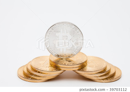 Stack concept of silver bitcoin on white backgrou Stack concept of silver bitcoin on white backgrou 39703112