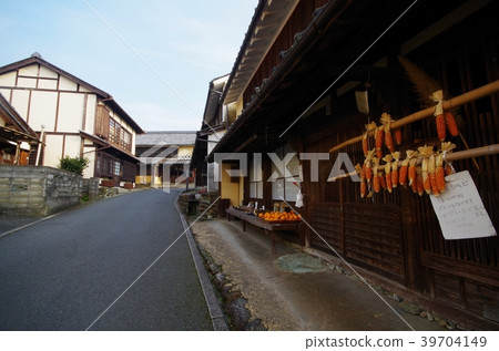Uchiko's Road 39704149