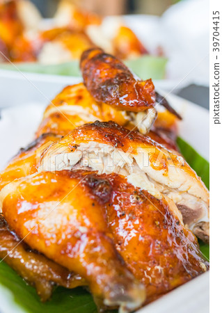 Grilled chicken Grilled chicken 39704415