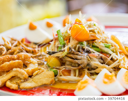 Green Papaya Salad with mixed dressing 39704416