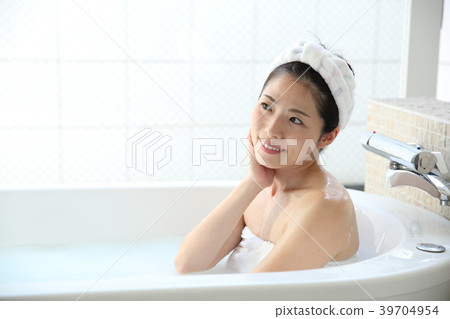 洗澡時間 39704954