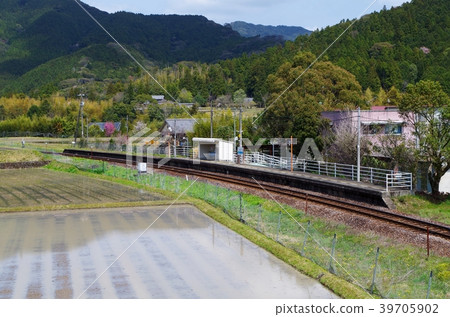 Unmanned train station Unmanned train station 39705902