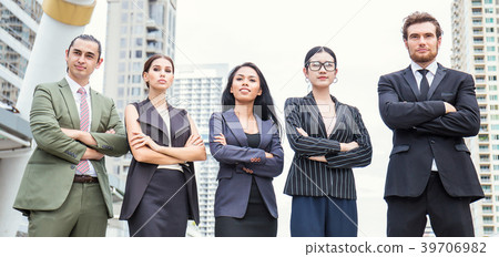Small group of business people outside  39706982