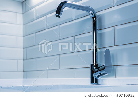 modern plumbing for the house 39710932