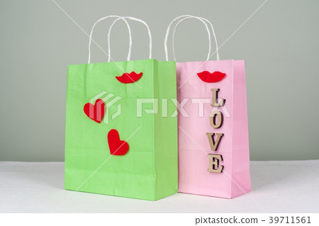Valentine's Day. Holiday shopping, gifts. Valentine's Day. Holiday shopping, gifts. 39711561