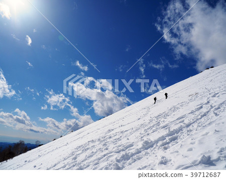 Kisuge Highland Snow Mountain Climbing Kisuge Highland Snow Mountain Climbing 39712687