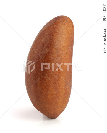 Brazil nuts isolated on white background closeup 39713027
