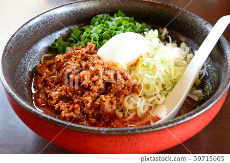 Tasty soup no-mitake noodles 39715005