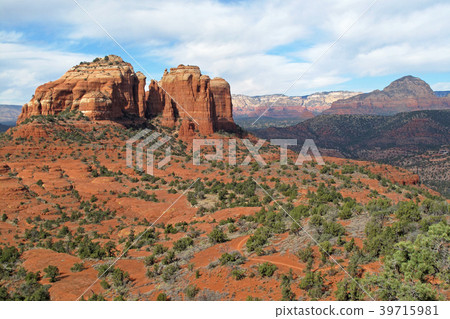 The red rock mountains in the mountain bike area 39715981