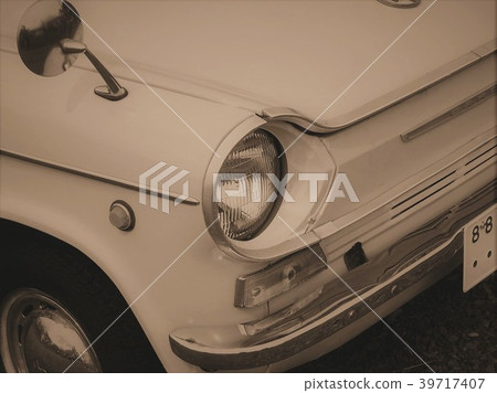 Nostalgic car sepia tone 39717407