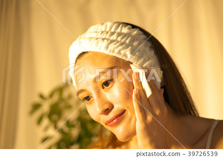 Beauty Scene (Make Off-Night Care) 39726539