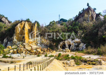 Izumiyama Magnet Field [佐賀縣西松浦郡Aritacho] 39727144