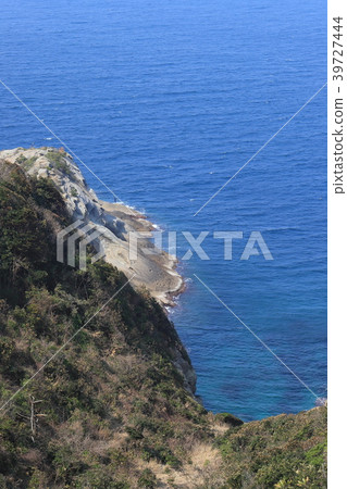 從島根半島東部的最前沿俯瞰日本海 39727444