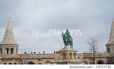 Monument to Istvan  39727795