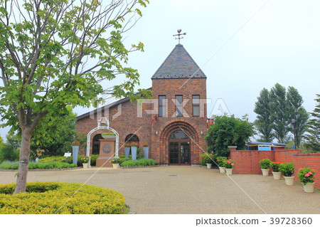 Andersen Park church and miniature garden 39728360