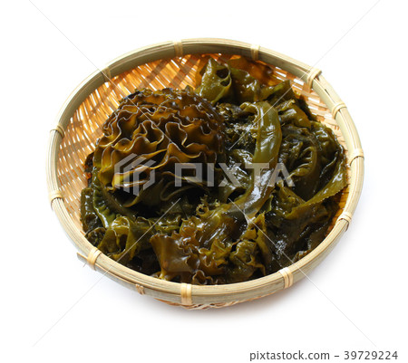 raw seaweed