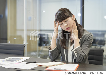 Business woman 39731187