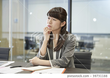 Business woman 39731188