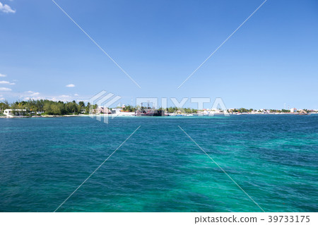 Tropical island Isla Mujeres in caribbean sea Tropical island Isla Mujeres in caribbean sea 39733175