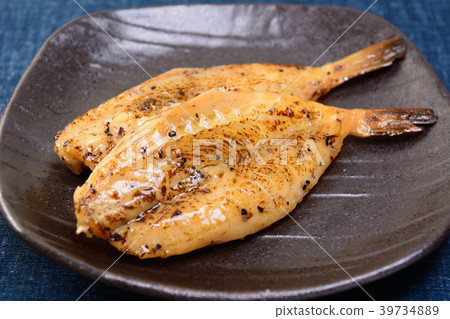 Fugu grilled fish Fugu grilled fish 39734889