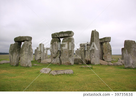 Stonehenge  39735638