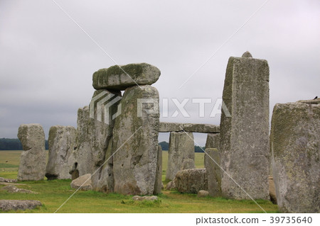 Stonehenge  39735640